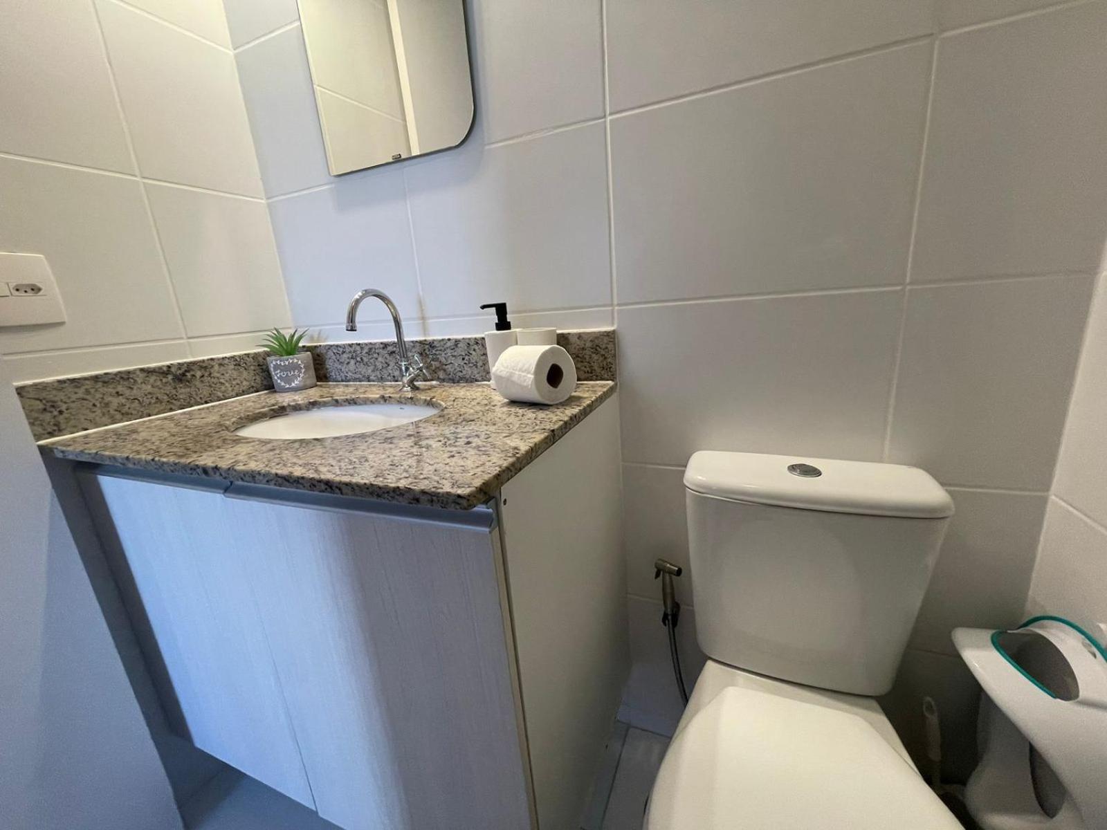 Mediterrâneo 507 - Todo Equipado, Suíte com Ar Split, Churrasqueira na Varanda, Internet 240MB WiFi, Estacionamento Grátis, a 1 Km das Praias Cabo Frío Exterior foto
